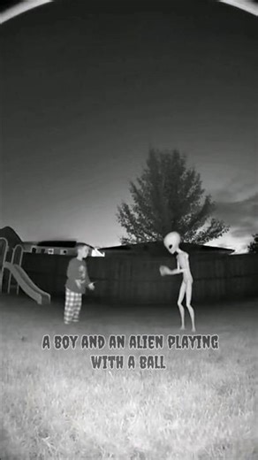 A camera captures a child playing with an alien behind the house #viral