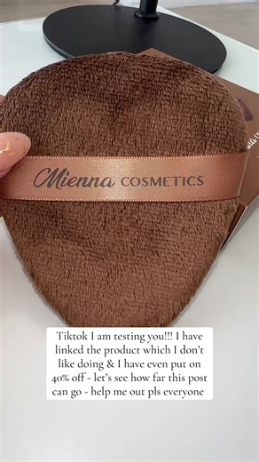 Enhance Makeup with Powder Puff Duo for Flawless Finish