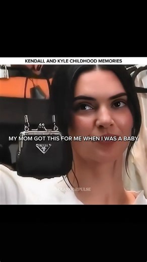 such a cute childhood memory ✨🥹 #kendalljenner #kyliejenner #fashion #sister #model #shorts