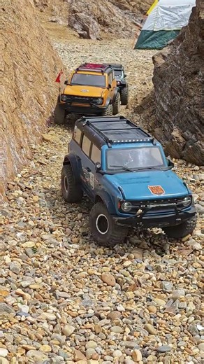 RC Jeep 4x4 Extreme Crawling | Best RC Cars Off-Road Stunts #rcoffroad #rccars #offroad #rccrawler