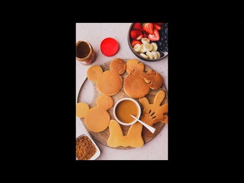 Breakfast cooking making Mickey Mouse pancakes #disney #pancake #breakfast #cooking