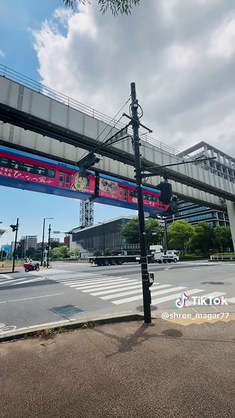 Exploring Chiba: A Student's Monorail Journey in Japan