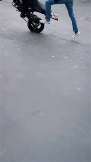 𝐆𝐫𝐨𝐦 𝐒𝐪𝐮𝐚𝐝 𝐎𝐟𝐟𝐢𝐜𝐢𝐚𝐥 ® | That day of the week, #WheelieWednesday 💪🏽💪🏽! 🏍️👉🏽 @_foetay_. To be featured tag us in your post & use hashtag #GromSquadOfficial Go... | Instagram