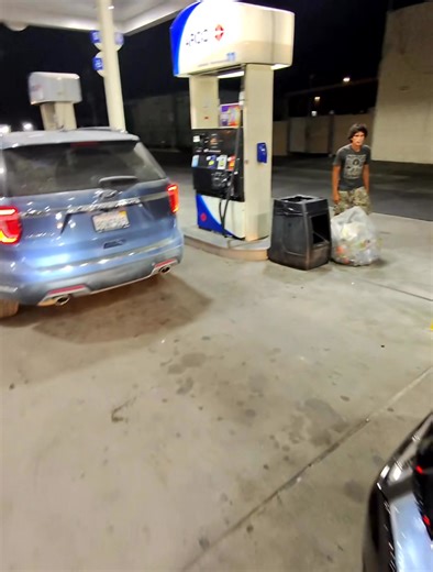 Bakersfield CA - Spread the Love! | Dad’s Gone Live