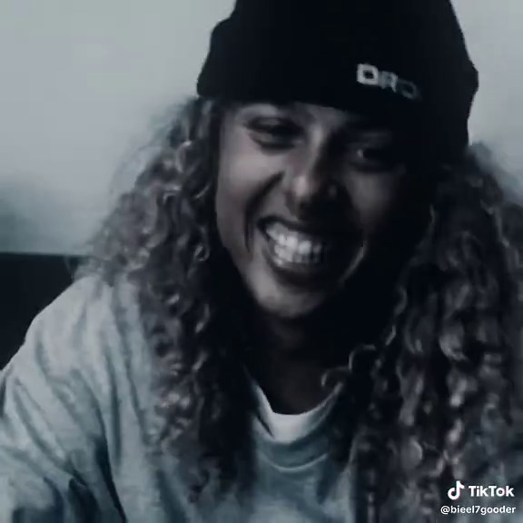 Nostalgic Mid90s Aesthetic Video Edit