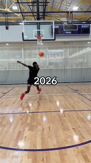 2016 vs 2026 I’ve been dunking for a while now😅 stay consistent #dariusjrag #vertical #basketball #dunk #jump | �Darius�