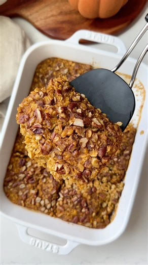 Pumpkin Baked Oatmeal | Eating Bird Food #easyrecipe #mealprep #bakedoats #pumpkinseason #pumpkin