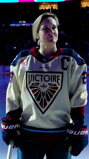 La foule du Centre Bell 🫶 MPP Le match de la Victoire est sur ICI TÉLÉ et sur ICI Tou.tv! #pwhl #lphf #victoiremtl #hockey #rcsports | Radio-Canada Sports