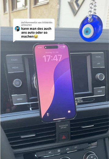 Praktische Handyhalterung für Auto und Zuhause