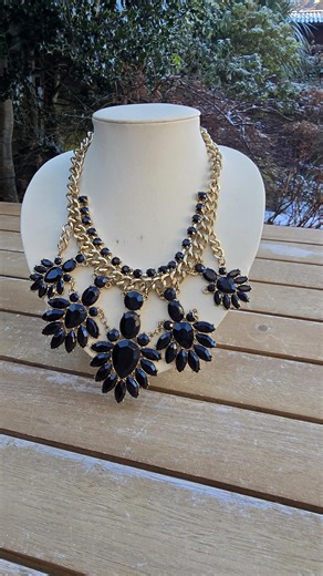 Stunning Bib Necklace With Black, Chunky Glass, Floral Design. - Etsy