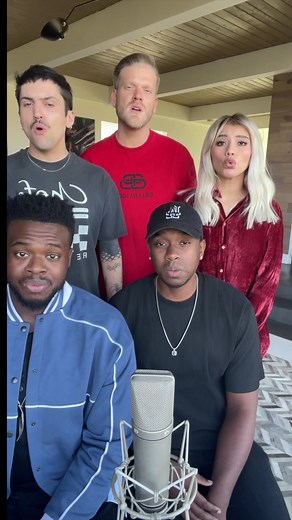 we covered “the prayer” for our new xmas album and the music video is gorgeous if y’all wanna check it out on youtube 🥺🙏🏻