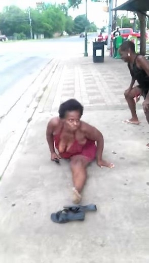 Young outlawz crack head get dum