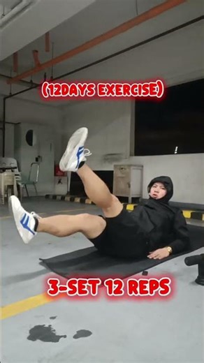 seated flutter kick exercise 💪🔥 #fitness #fitmomsinspire #fitnessmotivation #fit #fitnessjourney