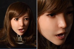Now you can control your very own sex doll head with your phone or PS4 controller