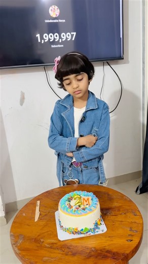 Navya ke aaj 2M subscribers honge?🥺 #unbelievablenavya #shorts #navya