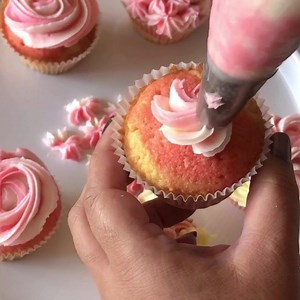 ⭐️ Loyal 2F ⭐️ New Rose Original stainless steel Korean nozzles from a trusted Australian brand Available Exclusively at www.elc.lk Order yours today 👉 https://www.elc.lk/Nozzle_-_No_2F_LOYAL_Drop_Flower_Medium_S_S | ELC, Everybodylovescupcakes
