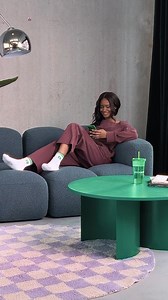 Der er sladder i luften 💚👑 Ny sæson, nyt drama — alle øjne er rettet mod denne sæsons looks 🎀✨ DEICHMANNxBridgerton-kollektionen er nu tilgængelig i udvalgte butikker og online. 🥰 Shop her: https://deich.mn/1qpj @netflixnordic @bridgertonnetflix @shondaland #DEICHMANN #deichmann_dk #BRIDGERTON #DEICHMANNxBRIDGERTON | Deichmann