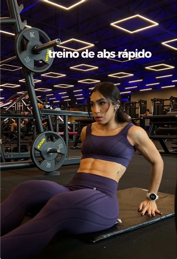 Treino de abdômen com carga: abdominal na polia para todo dia