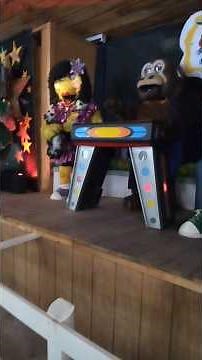 Rocky and the Ramblin Rascals Aug 30, 2025 #chuckecheese #enchantedforest #retro #animatronics