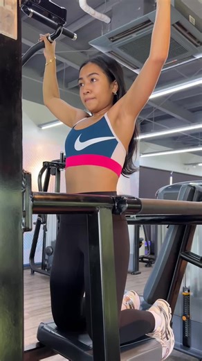 Master Assisted Pull-Ups for Effective Strength Building