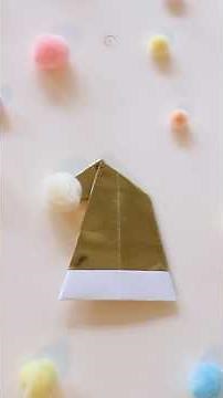 Tuto: un Bonnet de Père Noël en origami. #diy #noel #bonnetperenoel #shortvideo #shorts #decoration