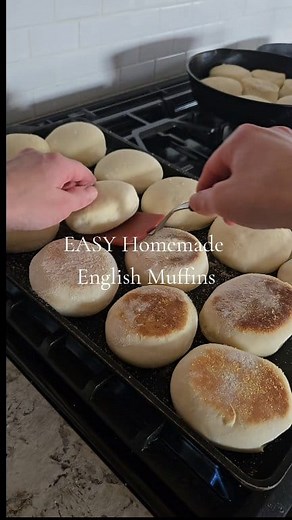 2.1M views · 12K reactions | Make a bunch and freeze- perfect for a quick breakfast! #englishmuffins #homemade #quickbreakfast | Hutton Girls Homestead | Facebook