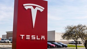 Tesla’s stock split doesn’t change ‘the fundamental view’ of the company: Analyst