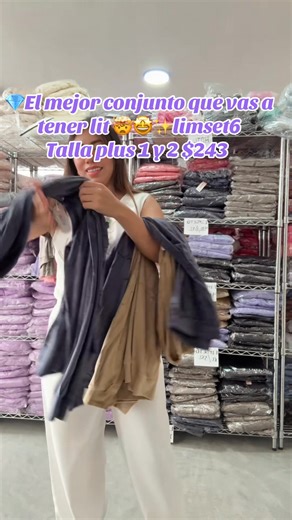 315 reactions · 12 shares | el mejo basico de todo el año LIMSET6朗 ✨ ♥️TALLA PLIUS CURVE  ‼️ $243 LIMSET6 pantalon y suéter con cierre TERCIOPELO Etiqueta dice XL/3xl queda a L XL etiqueta dice 4XL/6xl queda a 2xl 3xl | Bolsas y mas Bolsas | Facebook