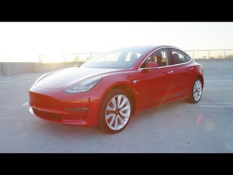 Driving a Tesla Model 3! [Auto Focus Ep. 1]