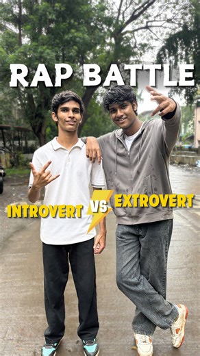 Baccha Mat Bolna on Instagram: "Yeh Introverts kuch jyada hi Josh mein nai agaye aaj? 廊 . . . . . . [ Introvert, Extrovert, Rap Battle, Rap, Cypher, Hip Hop, Music ] #bmb #bacchamatbolna #extrovert #introvert #rap #hiphop #cypher #rapbattle #rapper #rapmusic #funny #reels On which side are you?"