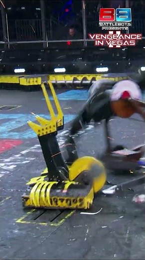 That bot is just SHREDDING its armour!