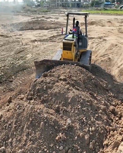 Massive Land Fill: Dump Truck Delivers Stone, Komatsu Bulldozer Pushes Soil | Bulldozer City