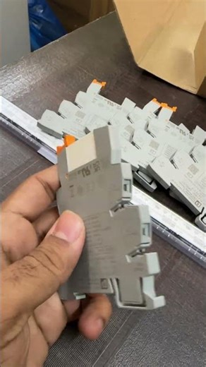 Phoenix Contact PLC-BSC-24DC/21 (2966016) | 24V DC Relay Module