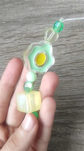 how to make a cute phonecharm for beginners #beading #phonecharm #beads