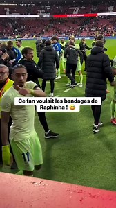 Ce fan voulait les bandages de Raphinha ! 😅 #Raphinha #FCBarcelona | Maxime Dt