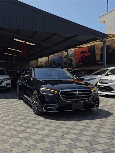 2021 MERCEDES-BENZ S500 3.0L Inline-6 Turbocharged engine )M256) with EQ Boost( 48V Mild-hybrid system), 9G-Tronic 9-Speed automatic transmission, Active rear-axle Steering System, AIRMATIC air Suspension with Adaptive Damping System (ADS ), Rear Digital Screens, Gesture Control, Biometric Auth, Ambient lighting, HUD drive speed display, Wood trimming, 12.8 inch OLED Screen with Smart phone integration Apple and Android display, Rear Reclining Memory Seats, Rear Heated Seats, Autonomous cruise c