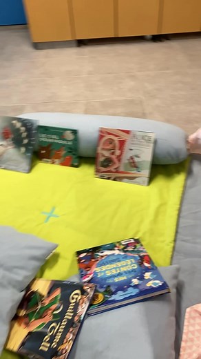 Cabane à contes cet après-midi à la bibliothèque de 15h à 17h30. Contes à lire et à écouter. Thème de l’édition 2025 : « Voyage dans le temps » #lanuitduconteensuisse | Bibliothèque communale de Vionnaz