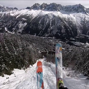🗣 Coming through! Valentin Delluc powers his way down the slopes of Chamonix 🪂⛷🏔 | Red Bull Adventure
