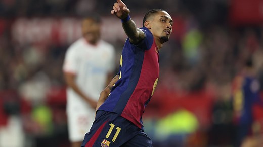 Liga: le classement se resserre très fort en haut avec la large victoire du Barça à Séville, malgré un carton rouge