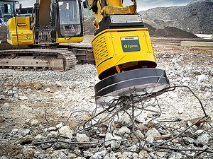 Excavator magnet