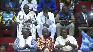 1.7M views · 32K shares | TOUT LE MONDE DOIT REGARDER CETTE VIDÉO: J'AVAIS DE L'ADMIRATION POUR ASALFO ET LE GROUPE MAGIC SYSTEM MAIS LÀ, ILS FORCENT LE RESPECT. Voici une des plus belles vidéos de motivation de tous les temps. PS: J'ai tenu à la partager avec vous mais je signale qu'elle ne m'appartient pas. | Coach Lisa Prudy | Facebook