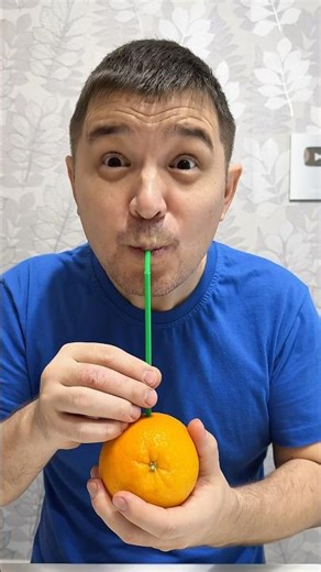 Life hack: how to peel an orange the right way 🍊