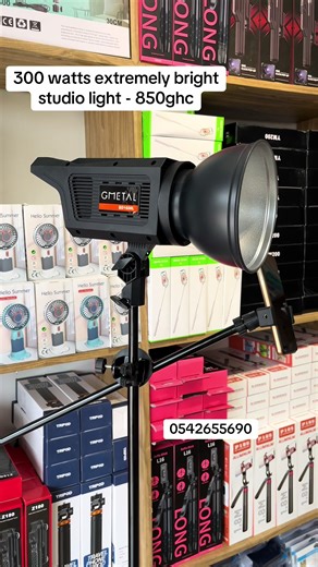 Extremely bright studio light - 850ghc (0542655690) Locate us at Lapaz or zee essentials on Google Maps #ghanatiktok🇬🇭 #tiktokghana #studiolight #coblight #fyp