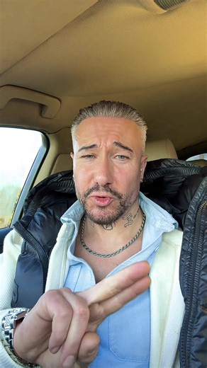 Vidéos de Sch mrt (@schmrt) avec Levrette ou missionnaire - Perns