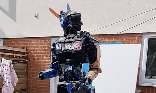 Movie Magic in Real Life: Man Brings ‘Chappie’ Robot to Life
