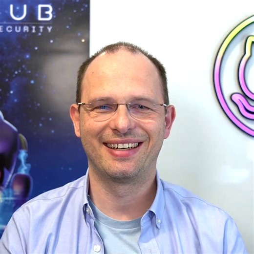 Vielen Dank an Thomas Dohmke, CEO von GitHub, für die Glückwünsche. GitHub ist der Ort, an dem Code und Kreativität aufeinandertreffen. Daher freuen wir uns, gemeinsam die digitale Transformation weiter voranzutreiben. Auf viele weitere Jahre Partnerschaft. 💚 #40JahreFürDe | Microsoft