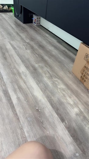 今天跟公司请半天 做点私事 忙完了 休息看个戏😝 | Bibi Yu