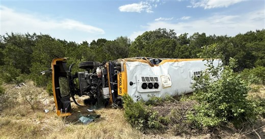 10 injured in school bus rollover in Texas