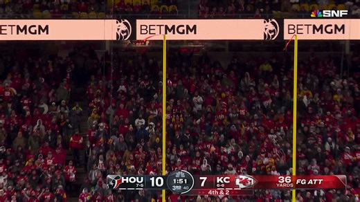 Harrison Butker's 36-yard FG skims the upright to even score 10-10 vs. Texans