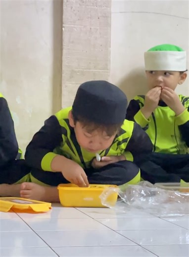 Menikmati Bersama Sahabat Karib di Bulan Ramadan